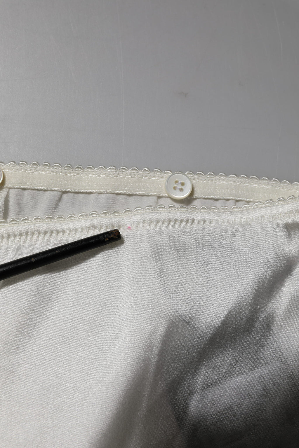 Dolce & Gabbana Ivory Silk Tapered High Waist Pants