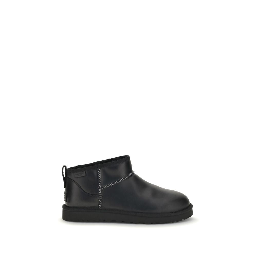 UGG Black Calf Leather Bos Taurus Ankle Boots