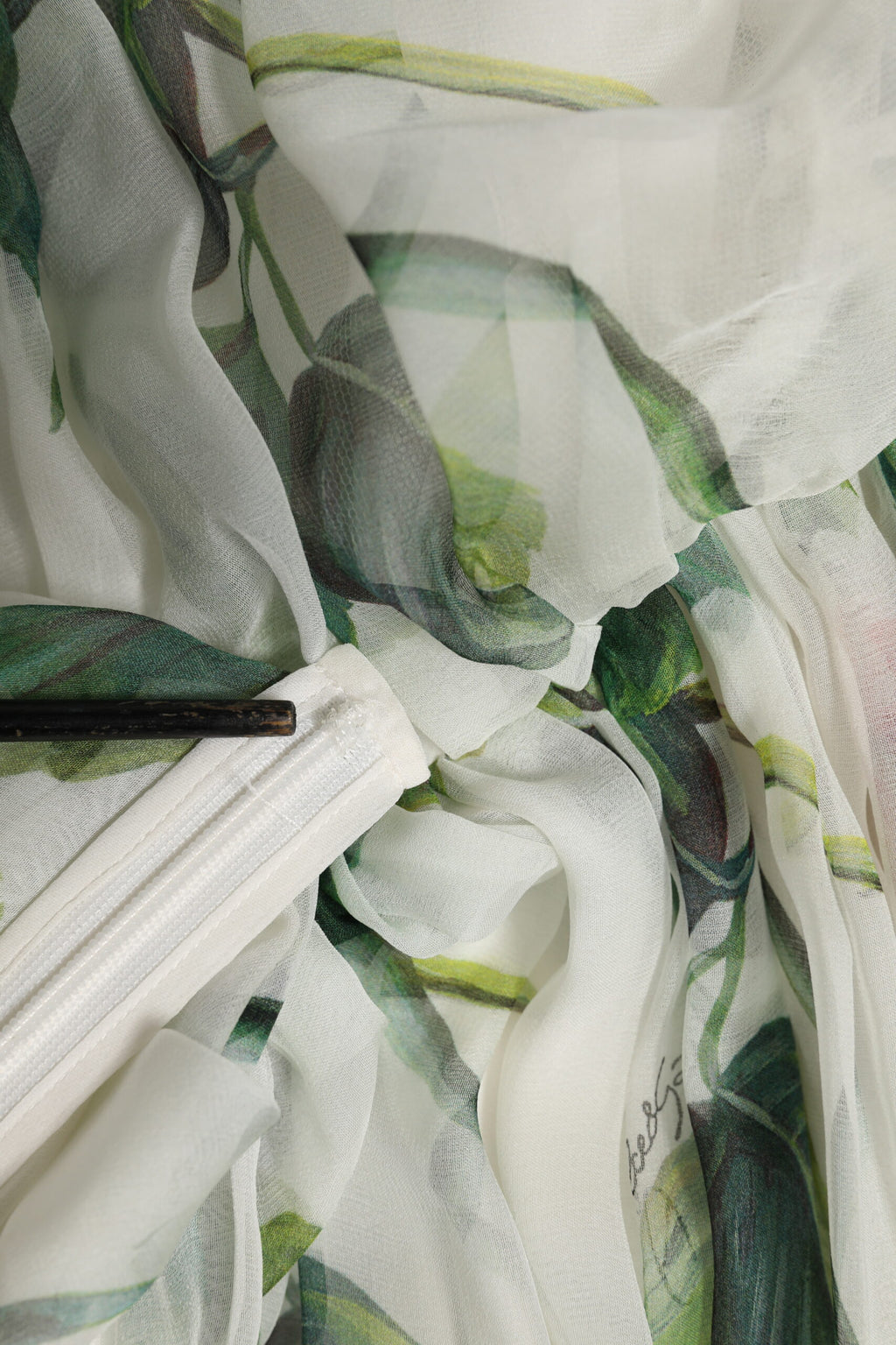 Dolce & Gabbana White Floral Roses Silk Maxi Long Gown Dress