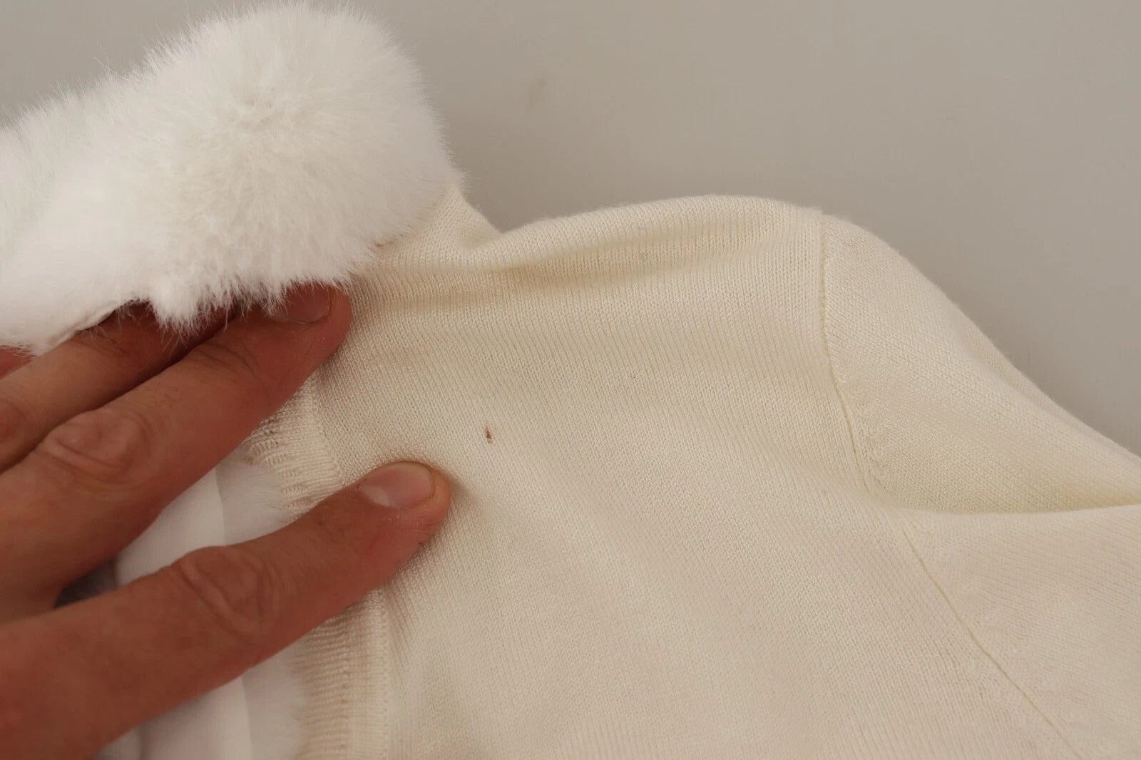 Liu Jo White Viscose Long Sleeves Fur Shearling Blouse